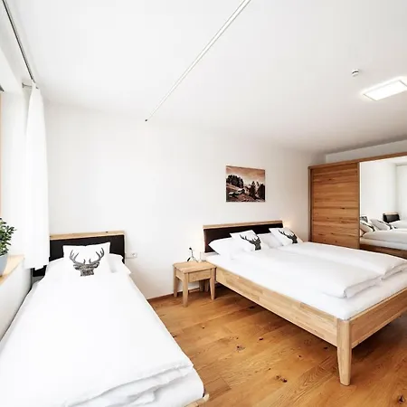 Berg Aparts Faschina - 02